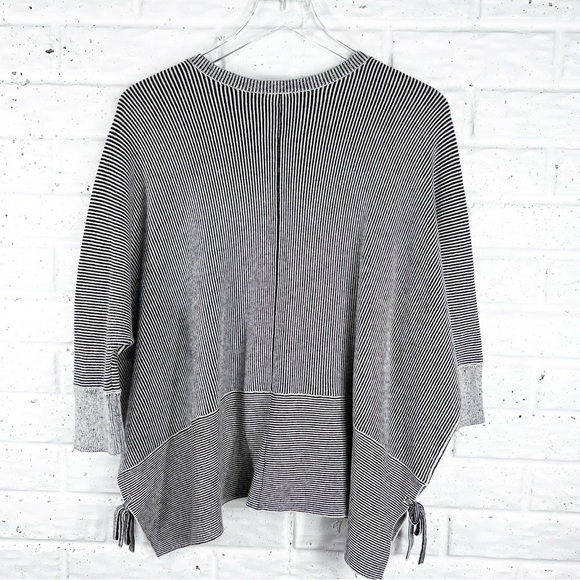 CABI #3526 Cupid’s Cardi Black & White Short Sleeve Sweater - Picture 8 of 8